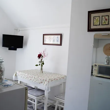 Homestay Mezeskucko